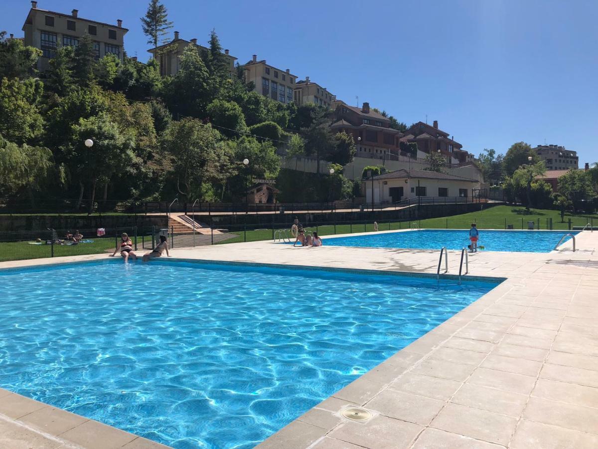Apartamento Ezcaray Con Piscina Zorraquín Extérieur photo